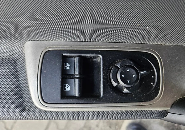 BMW Seria 1 cena 45500 przebieg: 230772, rok produkcji 2012 z Złotów małe 191